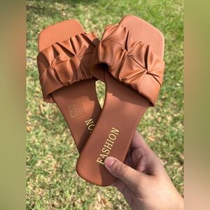 Women's Tan Slide Sandals